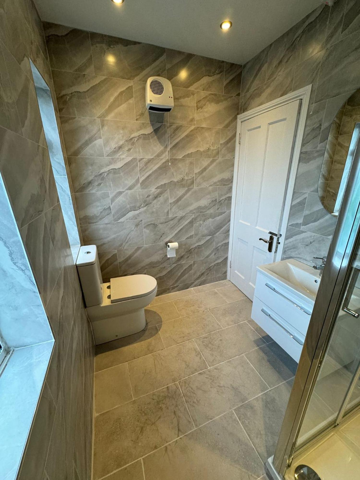 Maison d'hôtes Nice Double At 2 Iveragh Rd-8 *